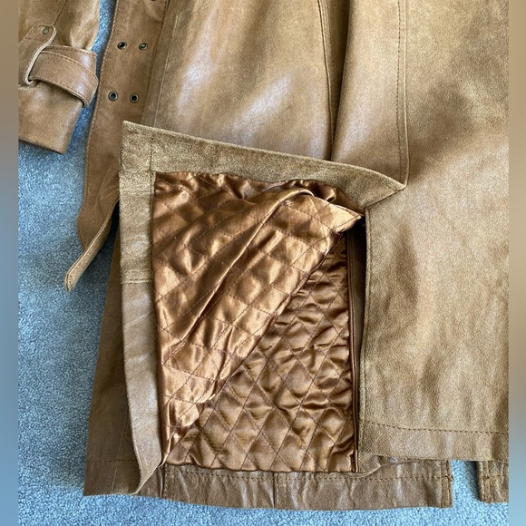 VINTAGE Leather Belted Coat - Picture 6 of 8